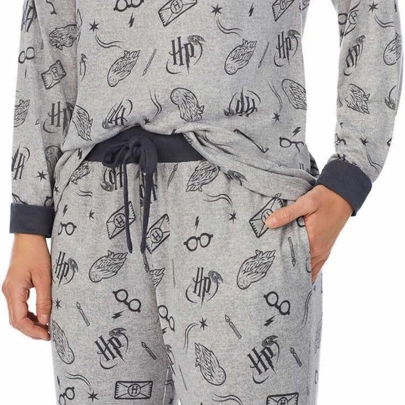 NWT Wizarding World Harry Potter Cozy 2 Piece Pajama Set Gray Size M $60 FFF181 - Picture 4 of 4